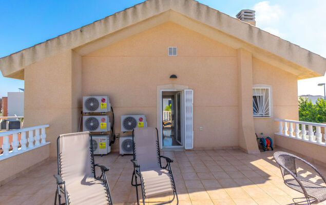 Villa Recorral - Photo 29